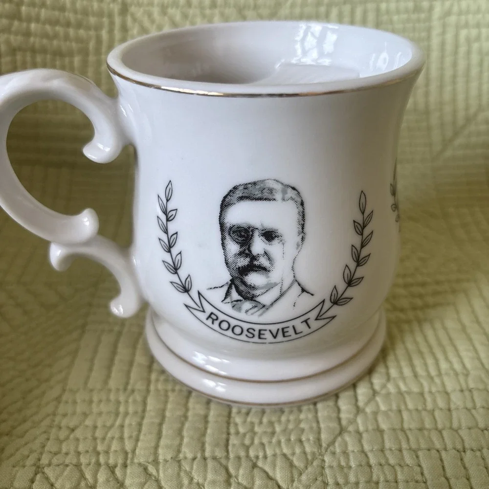 Vintage Lincoln Grant Rosevelt Presidential Shaving Mustache Mug Scroll Handle